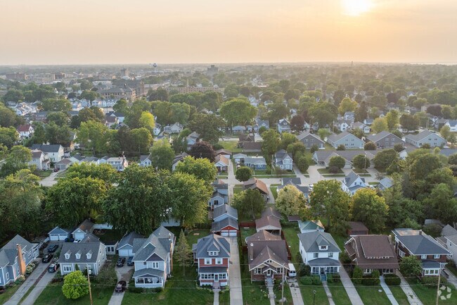 Menominee South is a neighborhood bordering Lake Winnebago in Oshkosh, WI.