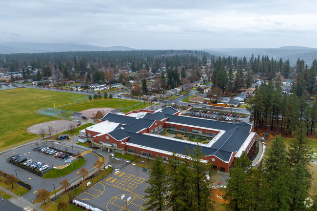 Jefferson Elementary features a separate parking lot for the sporting fields.