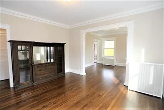 1437 W Carmen Ave Unit 2S, Chicago, IL 60640