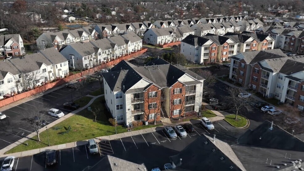 524 Coppola Dr, South Plainfield, NJ 07080 - photo 2