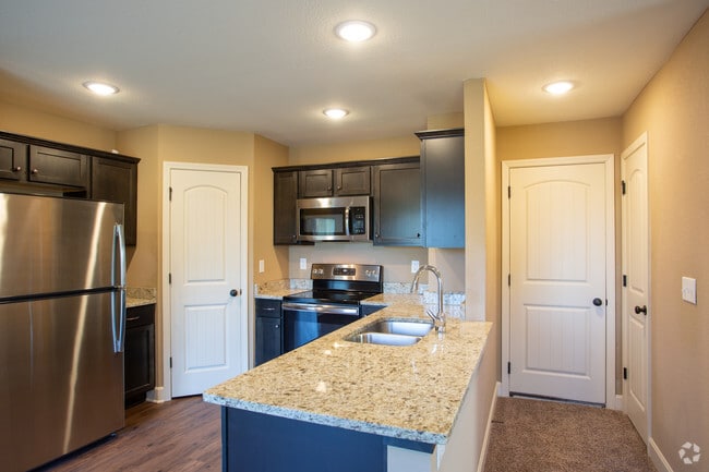3BR, 3.5BA - 1978 SF