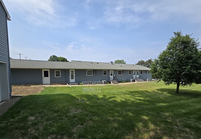 405 12th South St unit 1, New Ulm, MN 56073 - photo 6