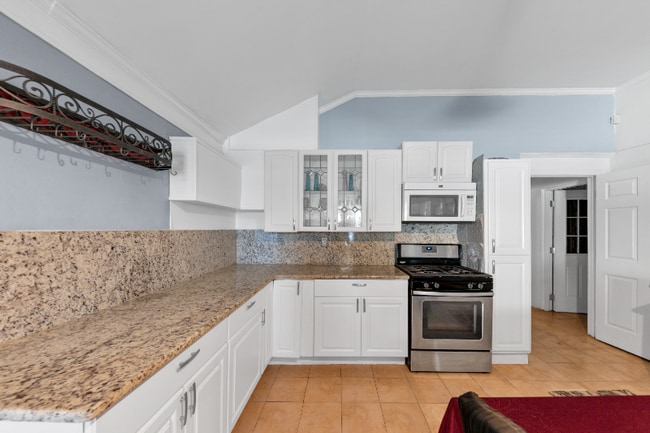 1410 N Druid Hills Rd NE, Atlanta, GA 30319 - photo 6