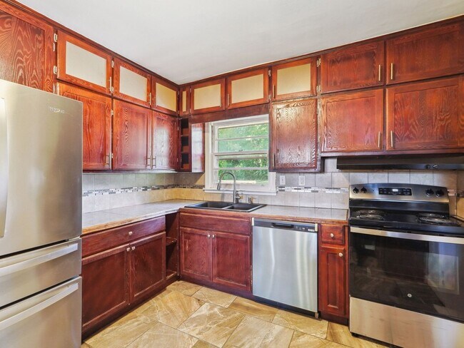 3194 N Druid Hills Rd, Decatur, GA 30033 - photo 7