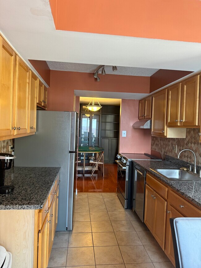 The Brittany unit 615, Arlington, VA 22204 - photo 3