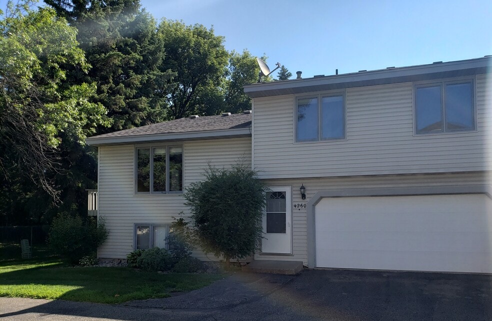 4256 W 124th St, Savage, MN 55378 - photo 1