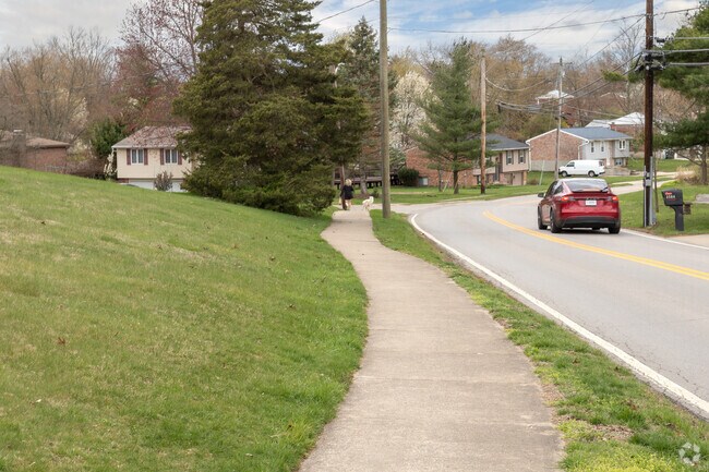 The Villa Hills neighborhood has sidewalk lined streets.