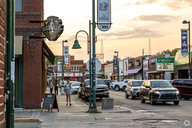 Aggieville, the oldest shopping district in Kansas has an electrifying nightlife.
