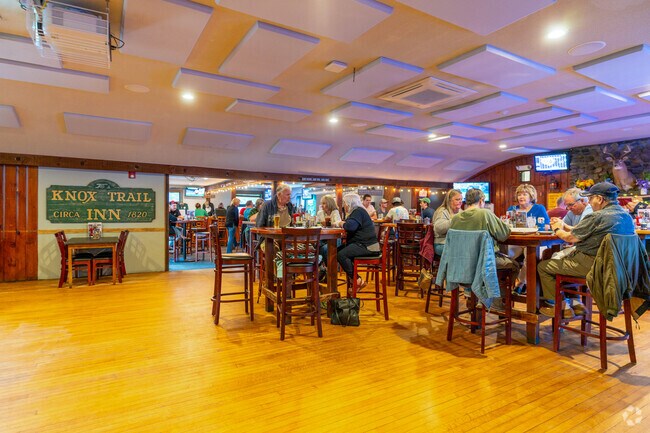 The Knox Trail Inn, ten minutes from Tolland, is a casual tavern with outdoor lawn games.