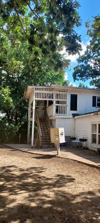 2802 S Main St Unit 4, Rockford, IL 61102