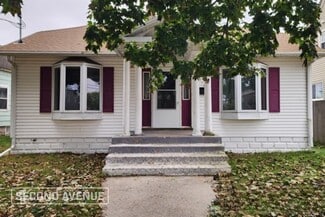 1014 Webster St, Two Rivers, WI 54241