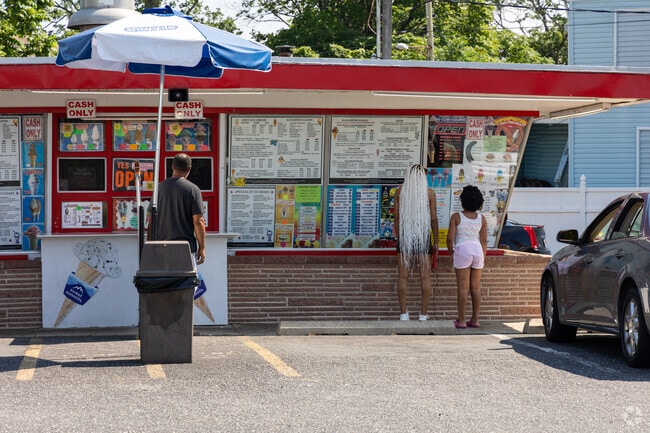 Main Event Custard is a favorite for the Mount Pleasant residents.
