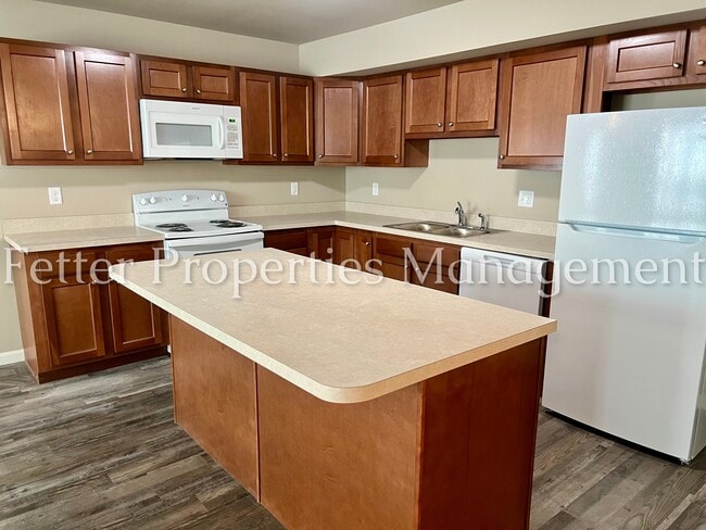 5230 Canyon Cir unit D, Newburgh, IN 47630 - photo 7