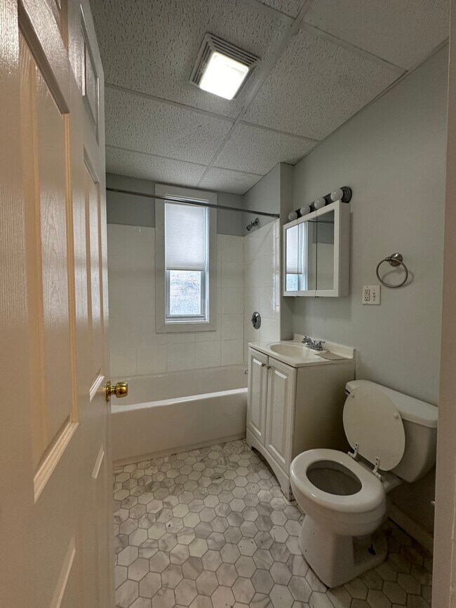 861 E 1st St unit 3, Boston, MA 02127 - photo 5