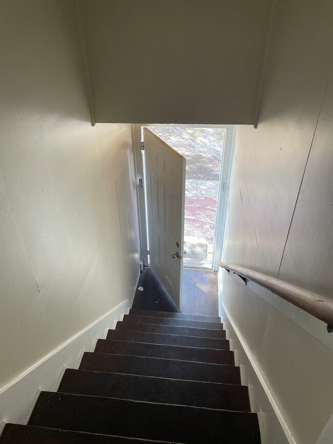 428 S Texas Ave unit 9, Mercedes, TX 78570 - photo 4