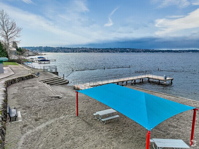 Residents of Kennydale can enjoy a beachside picnic at Kennydale Beach Park.