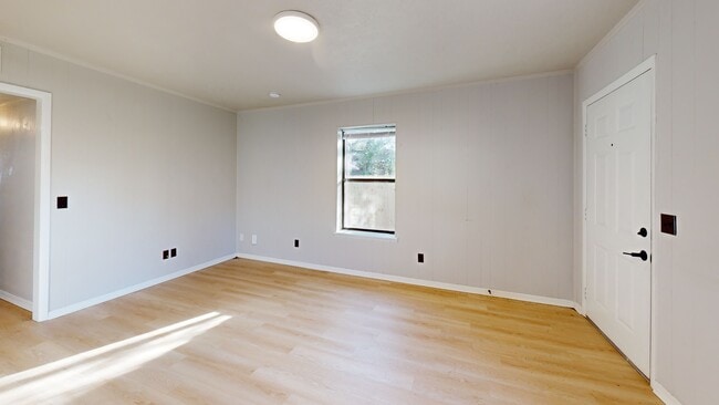 104 N Oneal St, Caldwell, TX 77836 - photo 3