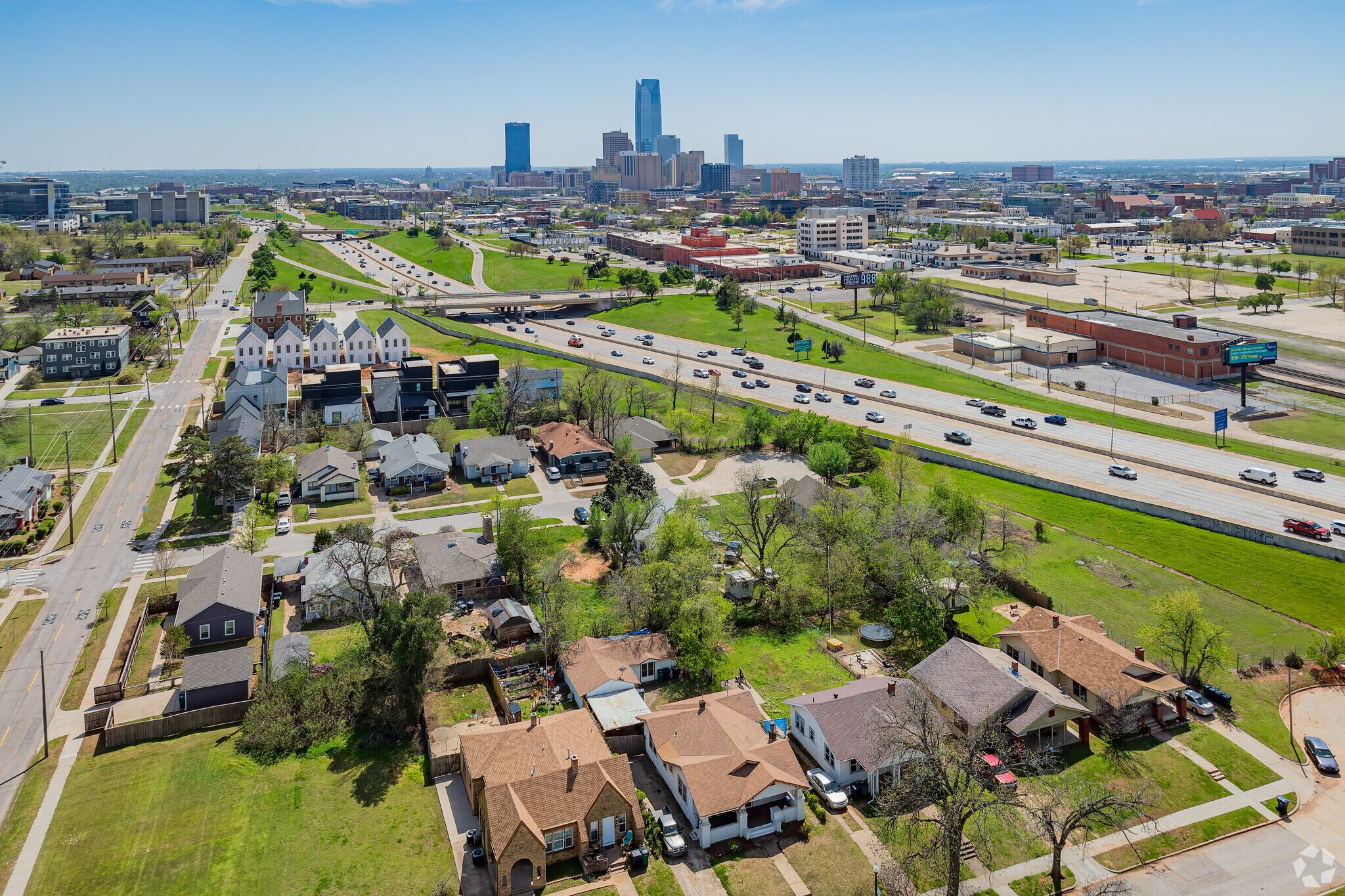 Classen North Highland Park residents have convenient access to I-235 for commuting.