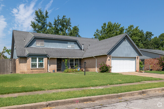 Homes in Longview Lake Estates offer comfort and tranquility.