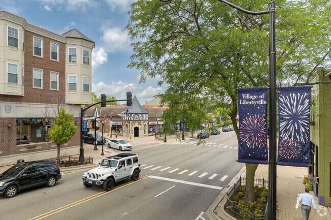 Downtown Libertyville has lots of restaurants and stores within walking distance of many homes.