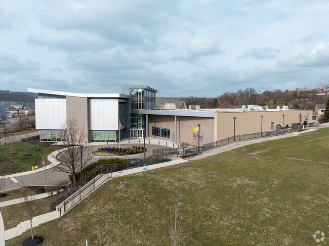 DePaul Cristo Rey High School
Private High School
Clifton, Cincinnati, OH