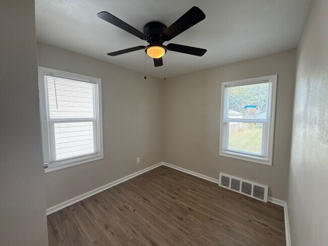 11652 Fielding St, Detroit, MI 48228 - photo 6