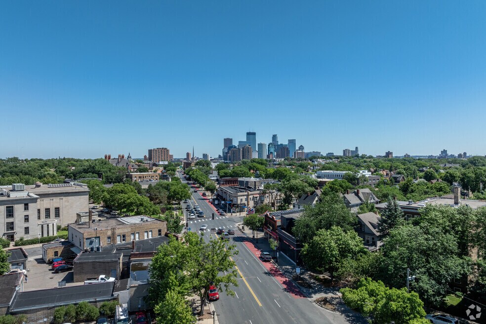 Neighborhood_Lowry Hill East_V1_100123