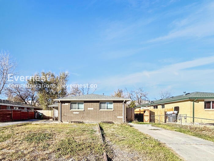 1345 Xanadu St, Aurora, CO 80011 - photo 1