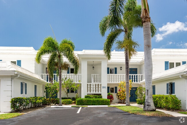 Palm River Estates offers condominium style housing near the golf course.