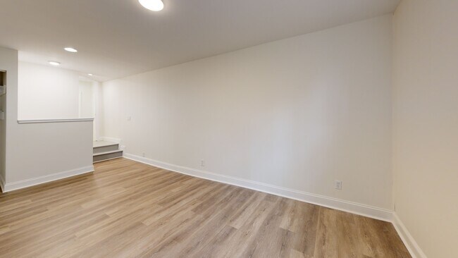 3914 Granger Dr unit 2, Atlanta, GA 30341 - photo 2
