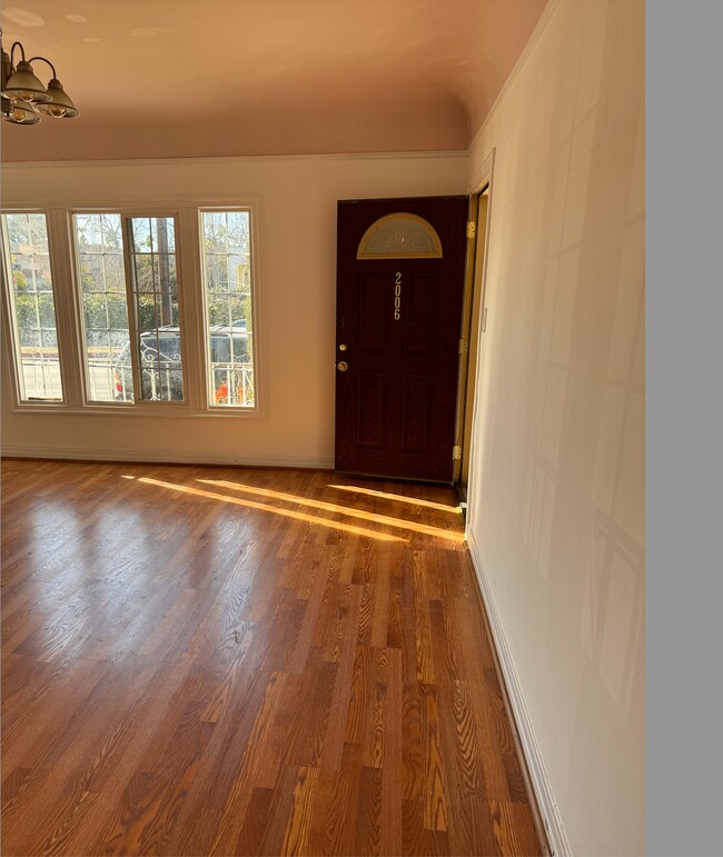 2006 N Commonwealth Ave, Los Angeles, CA 90027 - photo 3