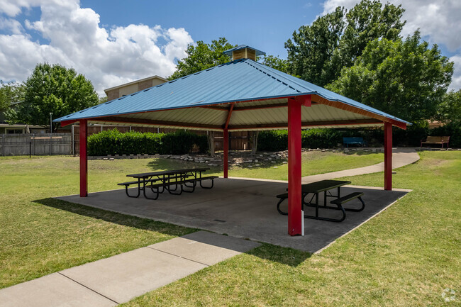 Yale Elementary School students can enjoy lunch or class outdoors.