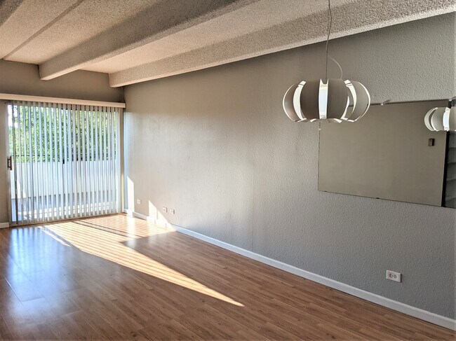 Wellington Square Condominiums unit 405, Denver, CO 80210 - photo 4