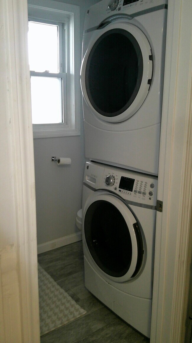 876 Adams St unit 1, Dorchester Center, MA 02124 - photo 5