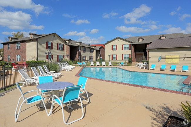 Woodrun Village, Yukon, OK 73099 - photo 7