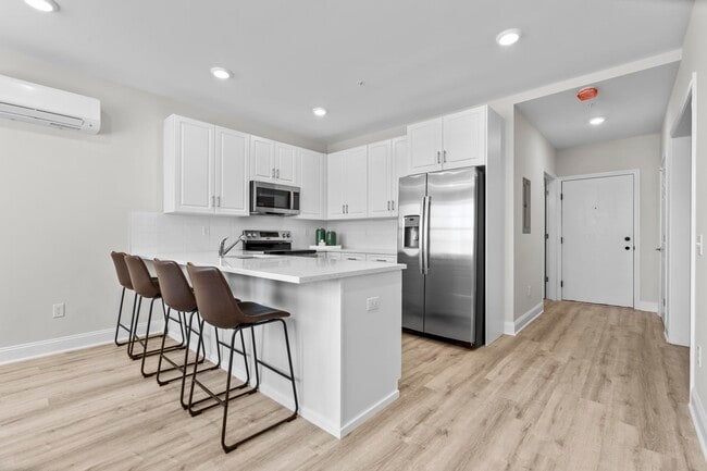 120 Broad St, New London, CT 06320 - photo 2