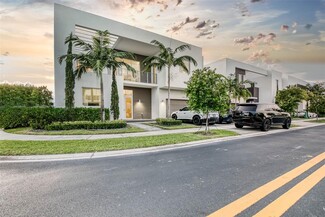 7446 NW 99th Ct, Doral, FL 33178