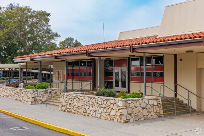 Palos Verdes Intermediate School received the Distinguished School Award in 2021.