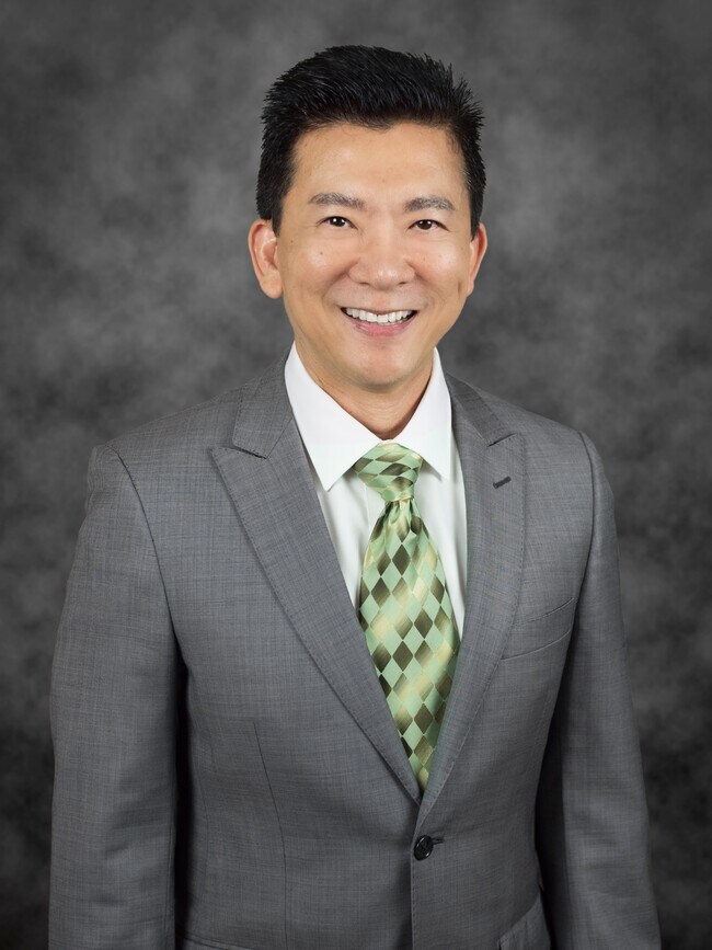 Charles Le Real Estate Agent in Beverly Hills, CA