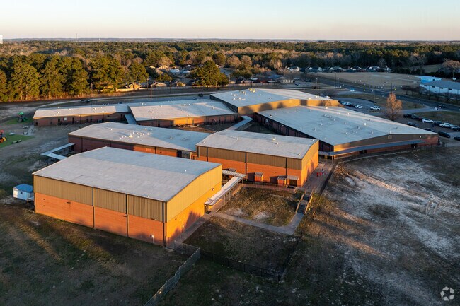 Approximately 669 students attend Mike Moses Elementary School.