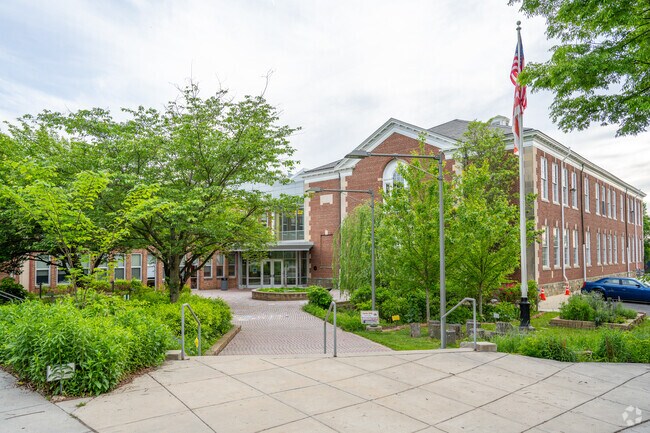 Shepherd Elementary School in Colonial Village has a International Baccalaureate program.