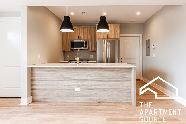 2457 W Logan Blvd unit 1, Chicago, IL 60647 - photo 5