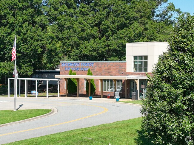 The entrance of Sherwood Forest Elementary