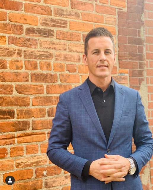 Agent Photo