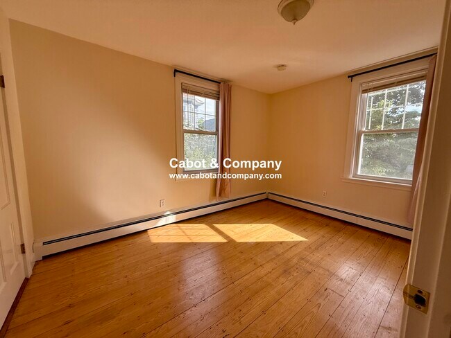 19 Roberts St unit 4, Brookline, MA 02445 - photo 7