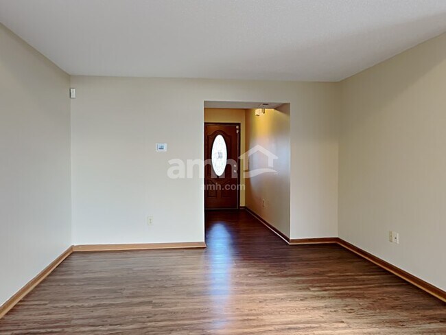 1475 Creekside Dr, Brownsburg, IN 46112 - photo 4