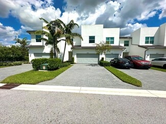 9045 Zevon Ct, Wellington, FL 33467