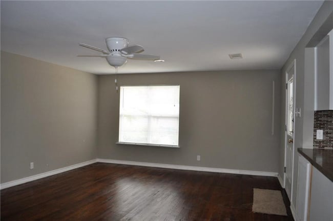 7617 Watson St unit A, Austin, TX 78757 - photo 5