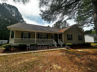 370 Parrish Farm Ln, Benson, NC 27504