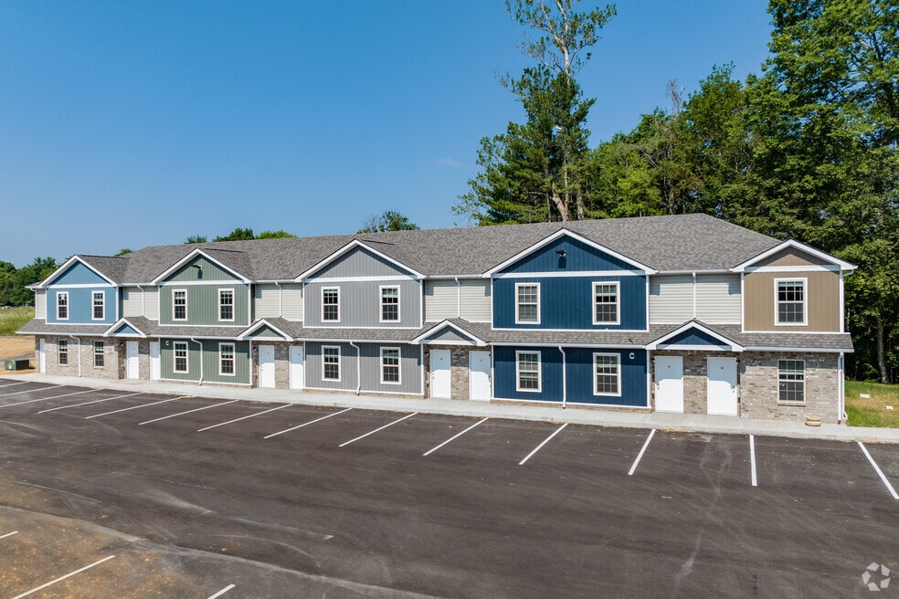 Peachers Point, Clarksville, TN 37042 - photo 1